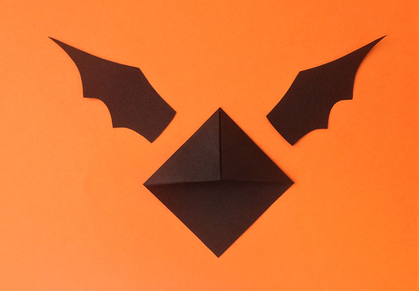 PAPERCHASE-HALLOWEEN-BAT-BOOKMARK-CRAFT-8